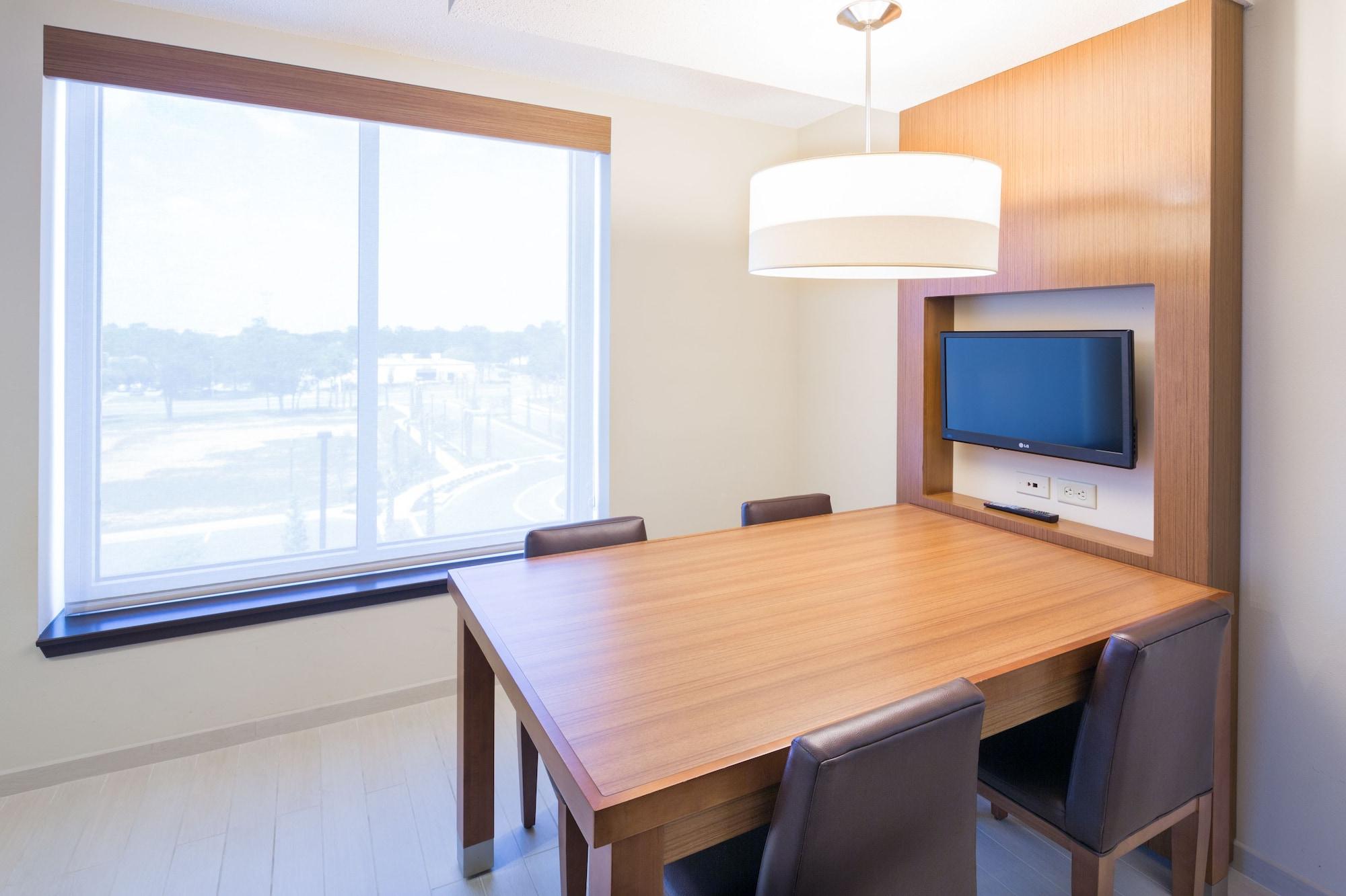 Hyatt Place Pensacola Airport מראה חיצוני תמונה